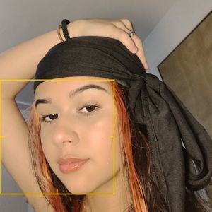 Meet your Posher, Camila